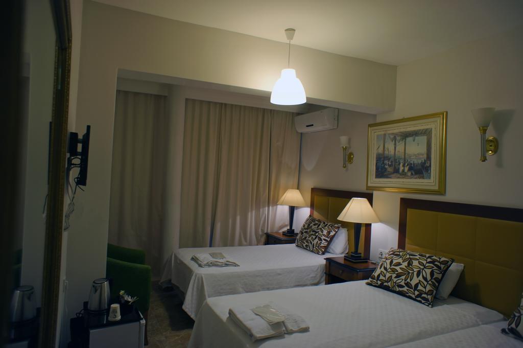 Academia Hotel Istanbul Room photo